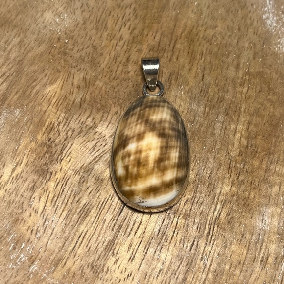 Seashell 925 Sterling Silver Pendant - Picture 1 of 13
